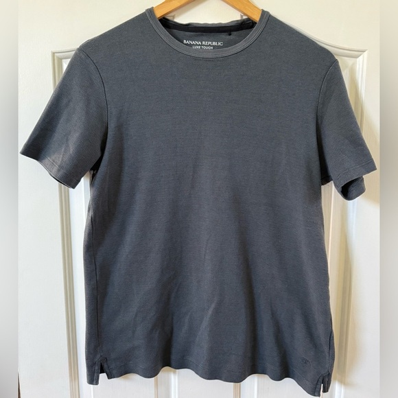 Banana Republic Other - 👕 Banana Republic Luxe Touch Performance Tee – 100% Cotton Charcoal Gray (M)